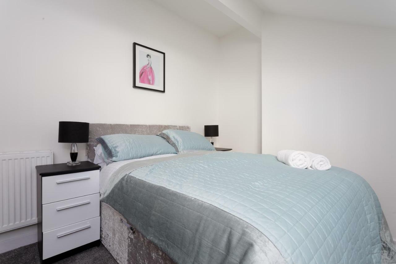 לידס Clifton Bespoke Serviced Apartments מראה חיצוני תמונה