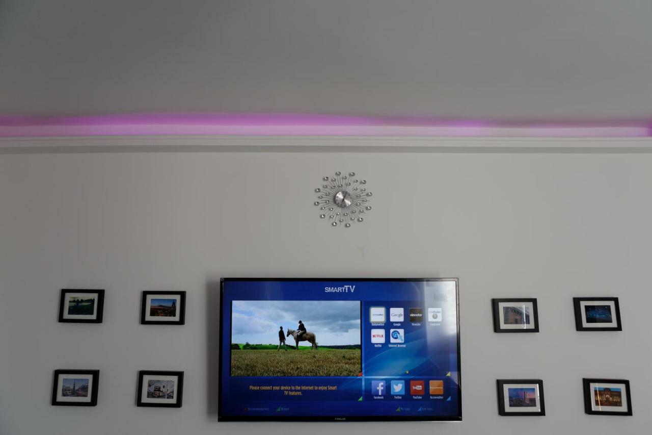 לידס Clifton Bespoke Serviced Apartments מראה חיצוני תמונה