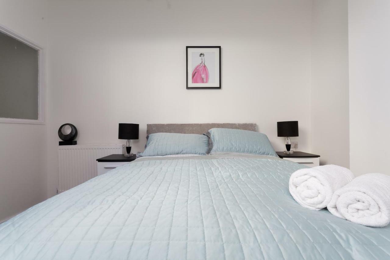 לידס Clifton Bespoke Serviced Apartments מראה חיצוני תמונה