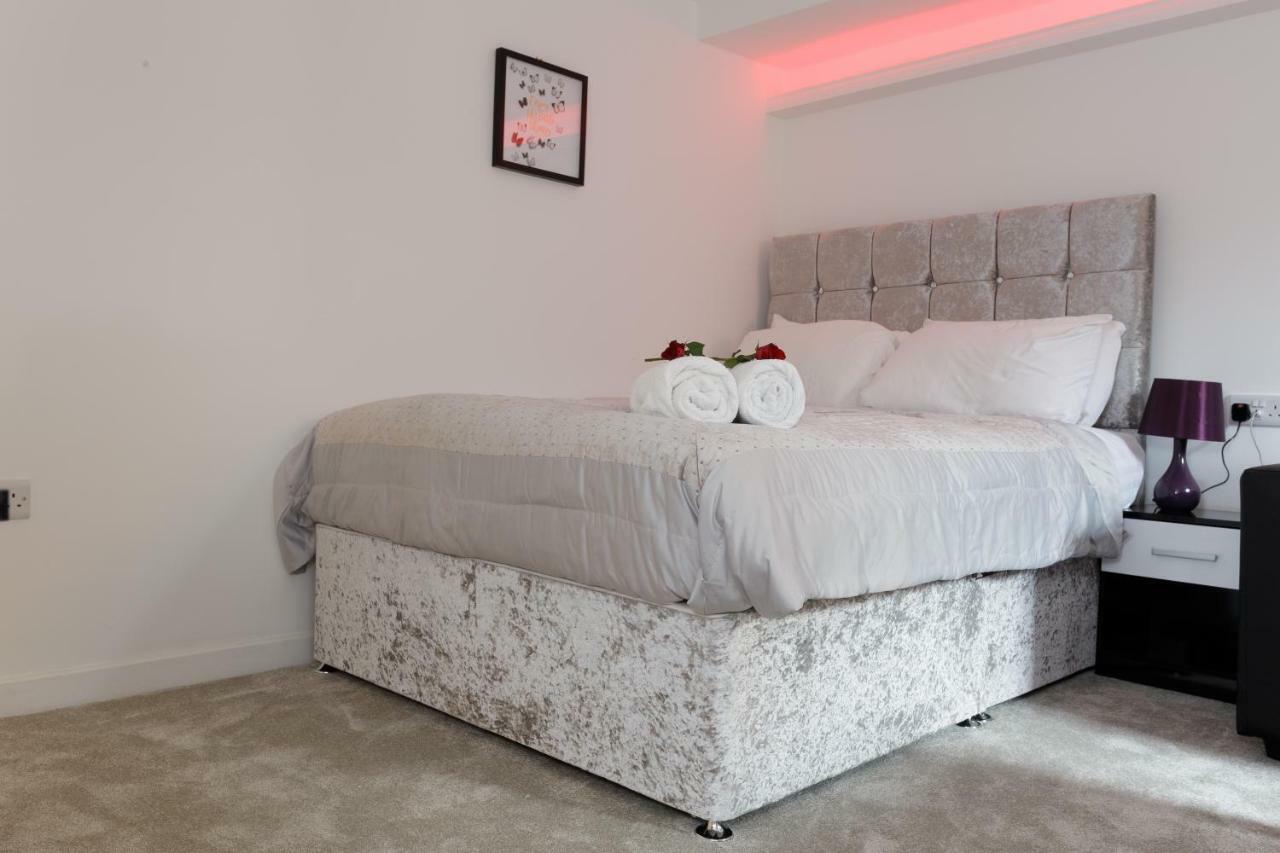 לידס Clifton Bespoke Serviced Apartments מראה חיצוני תמונה